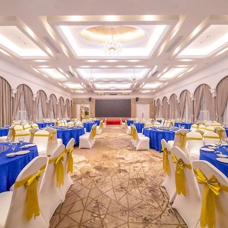 Vienna International Hotel Shanghai Pudong Xiupu Road Buitenkant foto